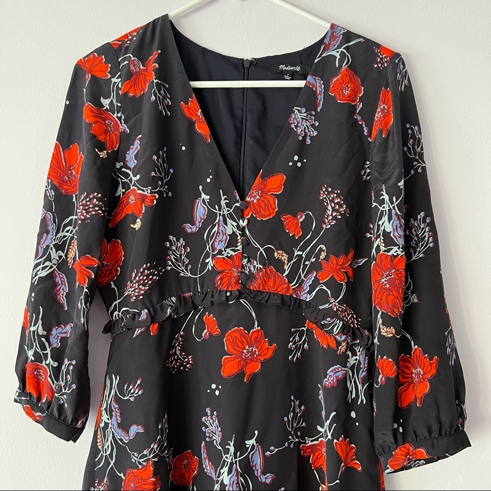 Madewell Windblown Poppies Ruffle Waist Silk Dress 2 - Picture 5 of 14